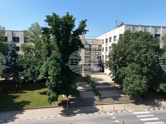 Допълнително стимулиране на доброволците при гасенето на пожари в Ценово ще обсъди на днешното си заседание местния Общински съвет