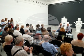 Книга-албум „Пластики и прочити“