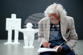 Книга-албум „Пластики и прочити“