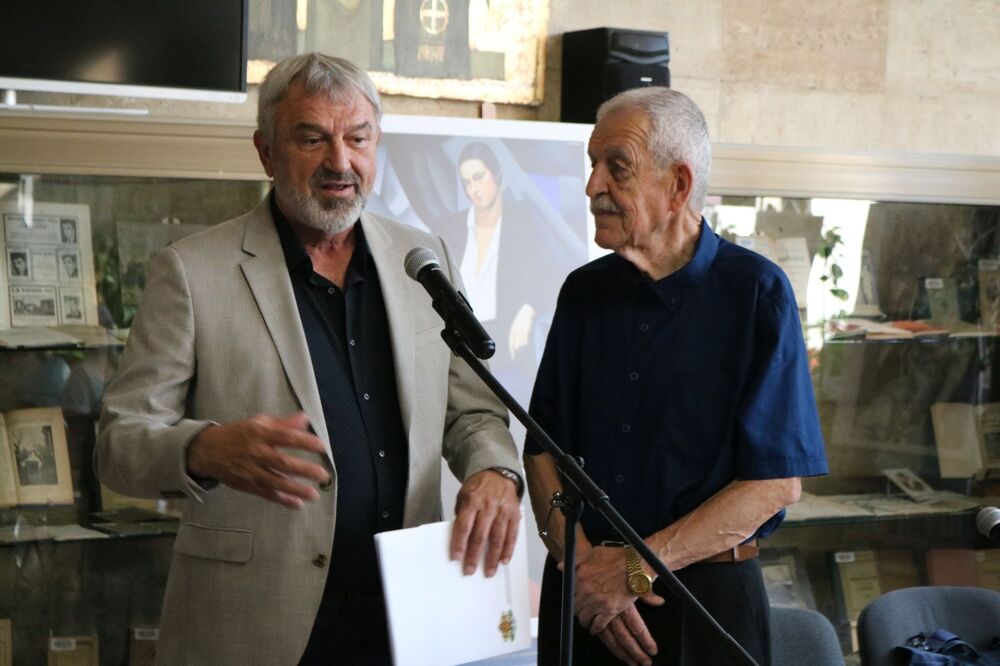 Журналистът Александър Недков: Русе постави бащинска ръка на рамото ми и ме научи да вървя изправен