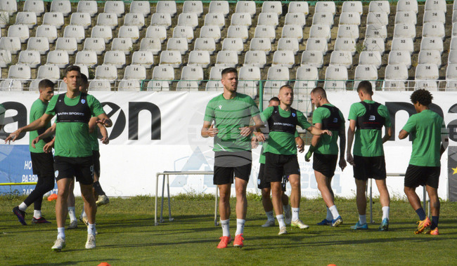 Черно море привлече нападател