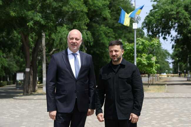 Bulgarian PM, Ukrainian President, Southeast European Leaders Lay Flowers at Alley of Heroes in Odesa