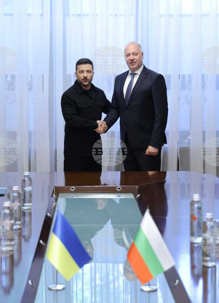 Премиерът Желязков към президента Зеленски: България има готовност активно да участва в следвоенното възстановяване на Украйна