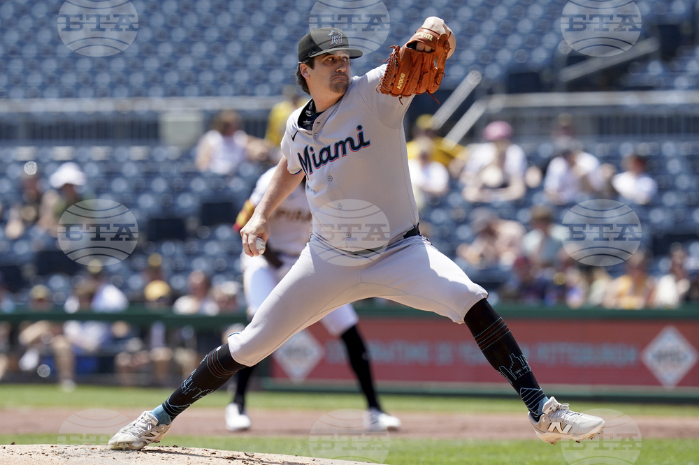Marlins Pirates Baseball