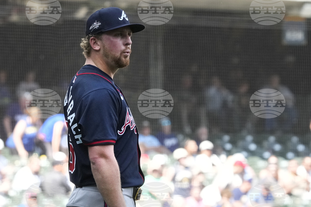 Braves Brewers Baseball