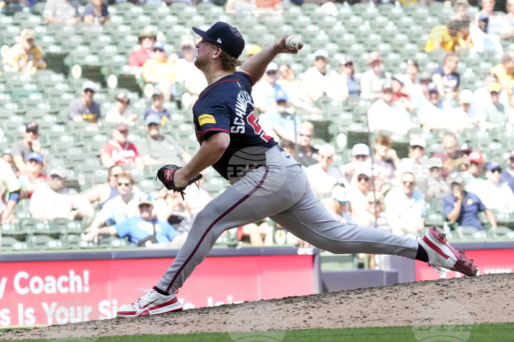Braves Brewers Baseball