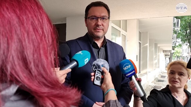 Министърът на вътрешните работи Даниел Митов освободи от длъжност директора на полицията във Варна