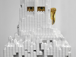 Кураторът Атанас Тотляков прави изложбата „Метарезерви 2025 – фиксирани изменения“ в София. Снимка: СБХ