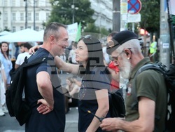 Сърбия - палатков лагер