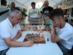 Сърбия - палатков лагер