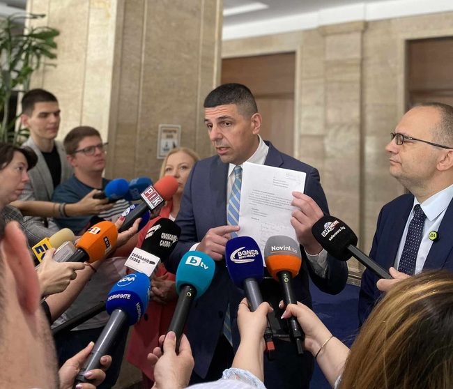 Ивайло Мирчев за трагичната смърт на Явор Георгиев от Варна: ГЕРБ са отговорни за продължаващото полицейско насилие 