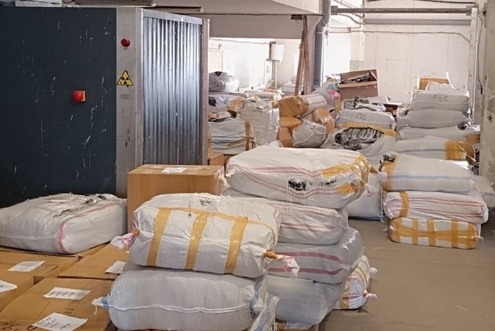 Агенция „Митници“: Над 48 000 „маркови“ облекла задържаха митническите служители на МП Лесово