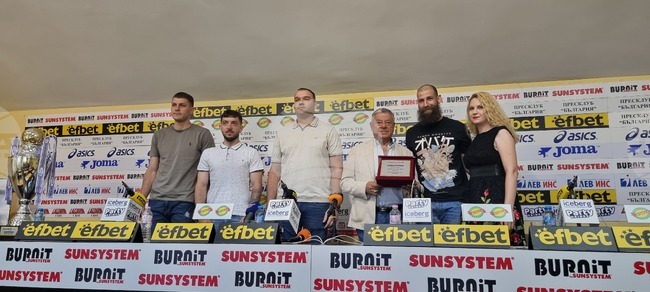 Треньорът на Рилски спортист Любомир Киров потвърди, че влиза в щаба на националния тим по баскетбол за мъже