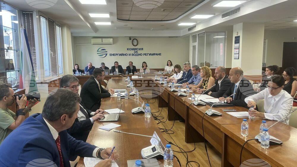 Новите цени на електроенергията от 1 юли за битовите потребители бяха обсъдени в КЕВР