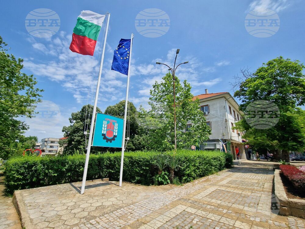 Община Средец спира приемането на заявления за поставяне на гаражни клетки в междублокови пространства