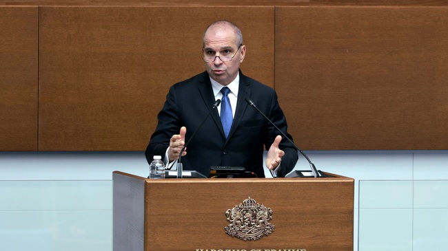 Railway Transport Act Revised on First Reading