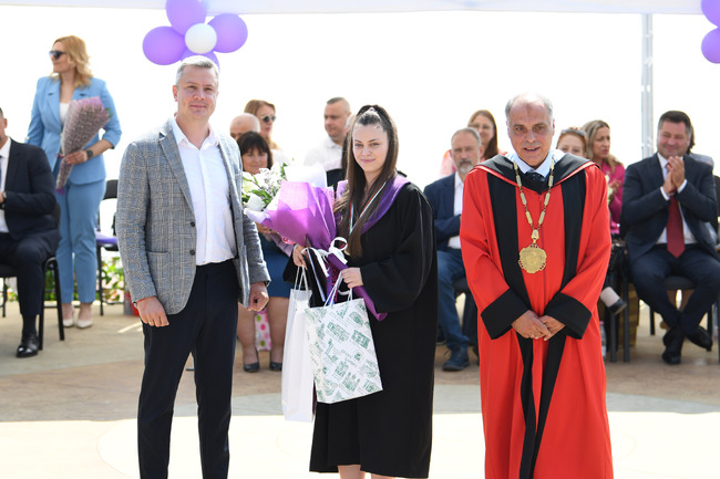 Зам.-кметът Радостин Танев към абсолвентите икономисти: Вие сте капацитетът на Стара Загора