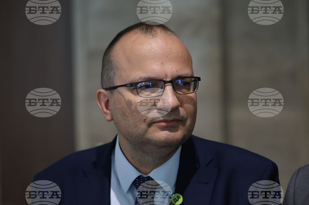 Народно събрание - „Продължаваме Промяната - Демократична България" - брифинг