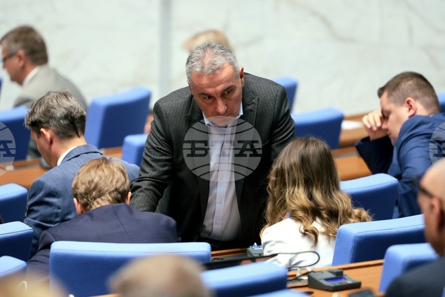 Депутат от ПП-ДБ заяви, че антикорупционната комисия го бърка с районен кмет на София