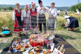 Село Търнава - откриване на жътвената кампания