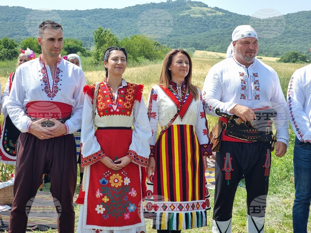 Село Търнава - откриване на жътвената кампания