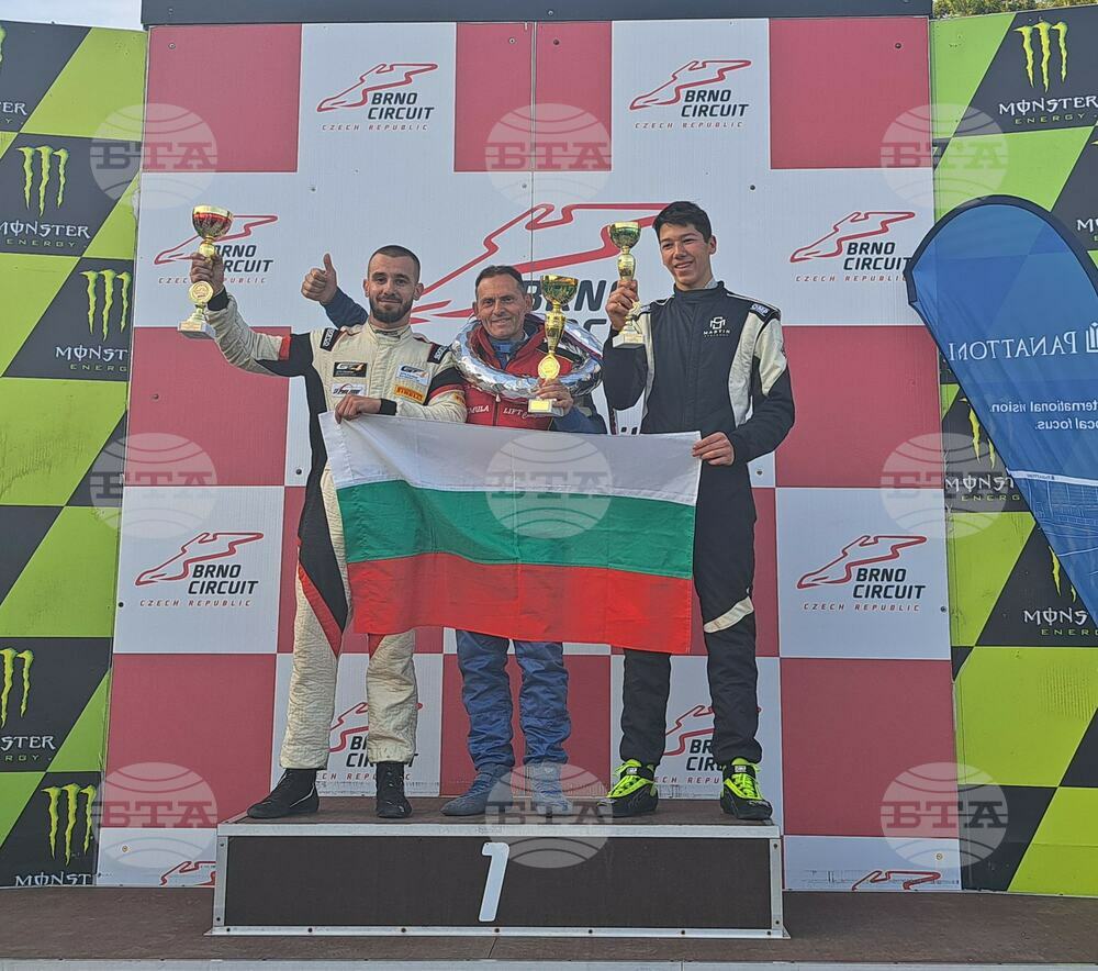 Пилотът Иван Влъчков завърши на втори място на Carbonia cup в Чехия
