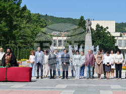 Монтана - младежки гвардейски отряд - знаме - освещаване
