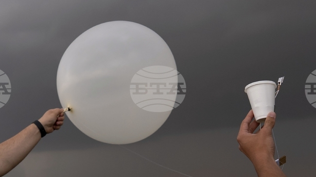 Летището във Вилнюс отново прекрати работа заради балони, обявиха местните авиационни власти