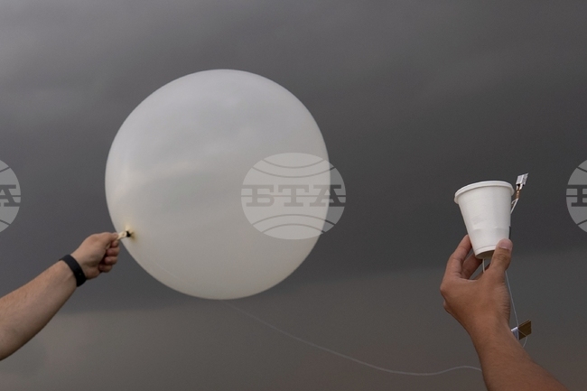 Летището във Вилнюс отново прекрати работа заради балони, обявиха местните авиационни власти