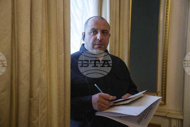 Делегацията на Украйна пристигна за разговорите в Истанбул, съобщи украинска обществена медия