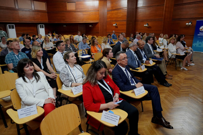 Международната конференция SISNEXUS 2025 беше открита в Бургас