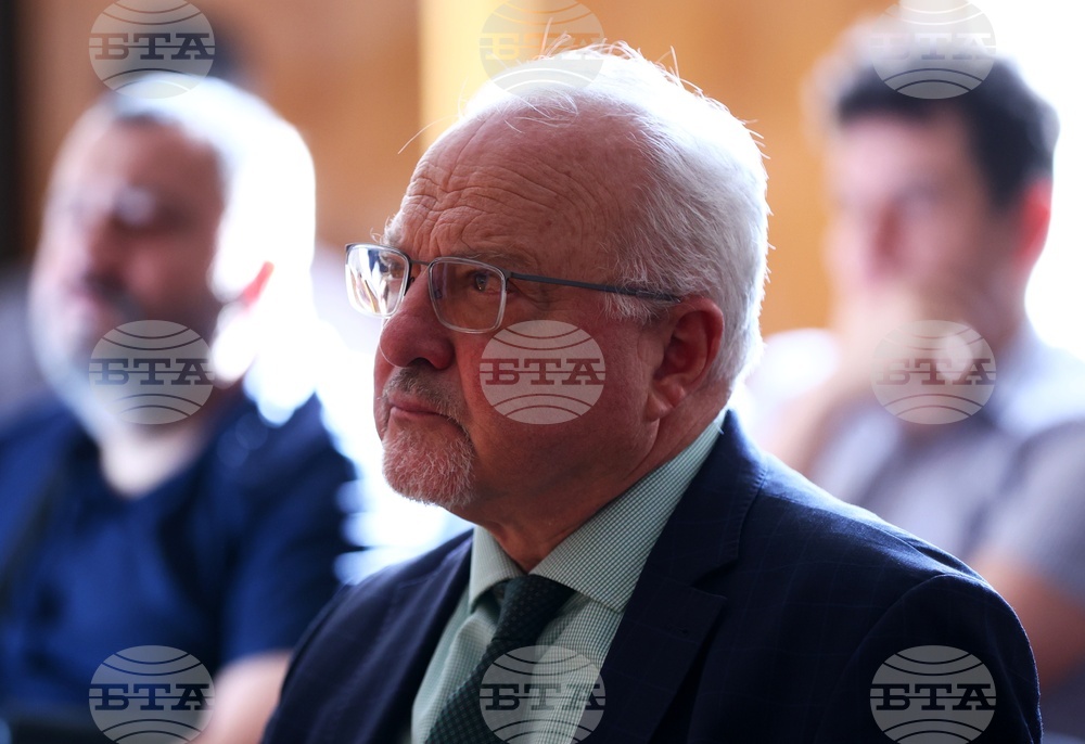 Бойко Василев - “София, Скопие и Брюксел в лодката, като не се забравя и Белград” - лекция
