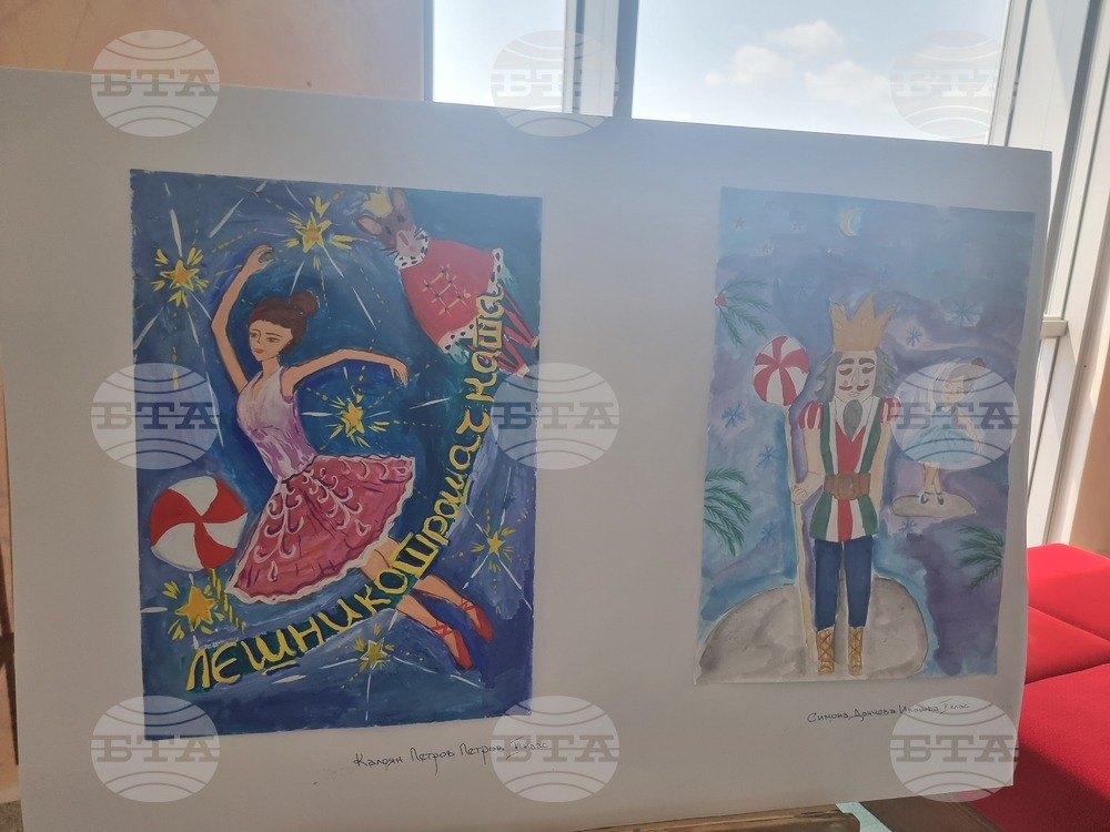 Близо 100 картини нарисуваха млади художници за конкурса „Рисувам опера и балет“, посветен на 100-годишния юбилей на операта в Стара Загора