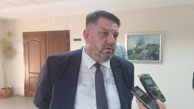 Deputy PM Zafirov Sees Anti-Euro Protest as Attempt to Revamp Political Space
