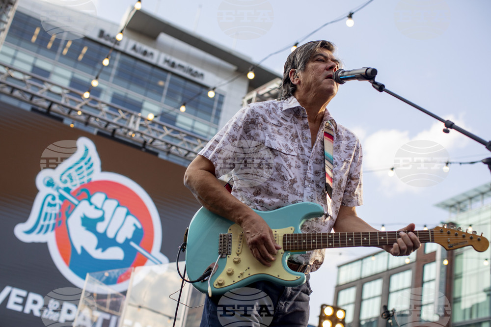 Power to the Patients Pre-Congressional Baseball Game Event with Gin Blossoms