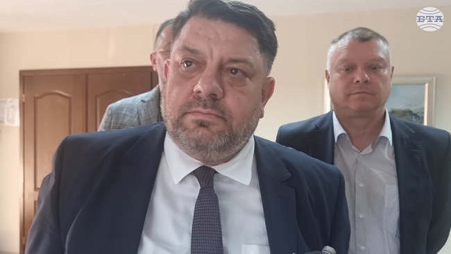 Според Атанас Зафиров с протеста срещу еврото се прави опит да се преформатира политическото пространство