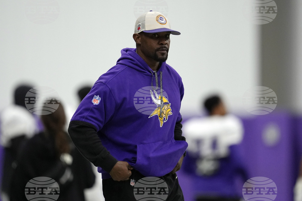 Vikings Flores Football