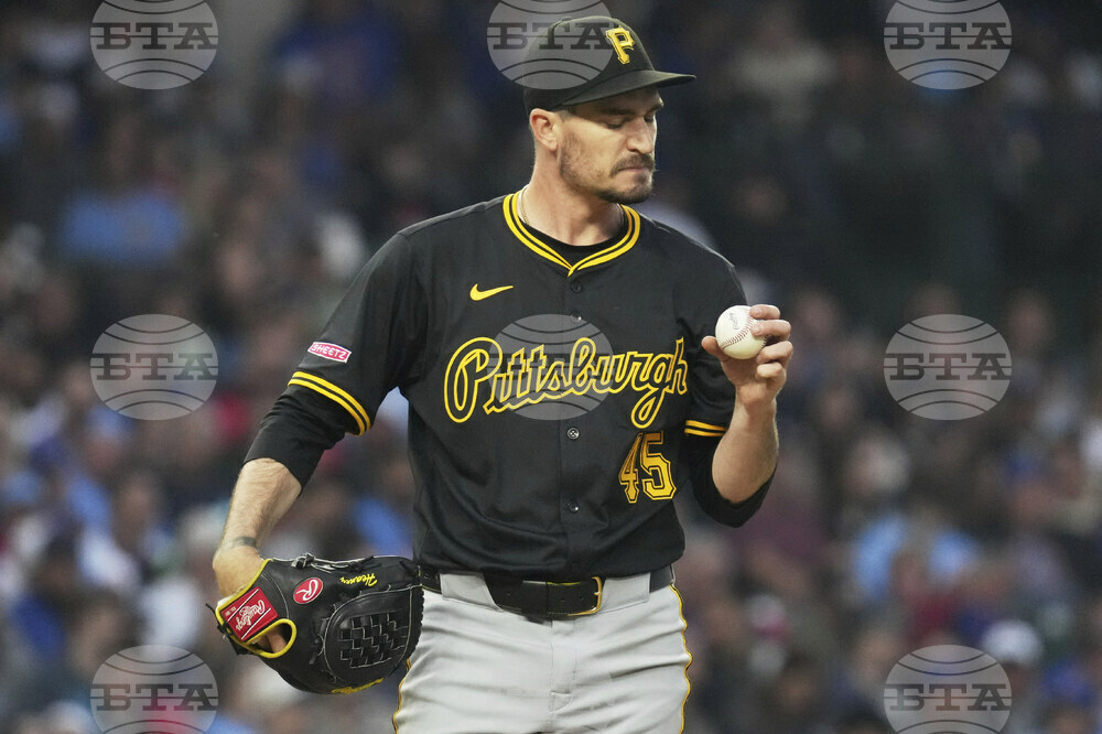 Pirates Cubs Baseball