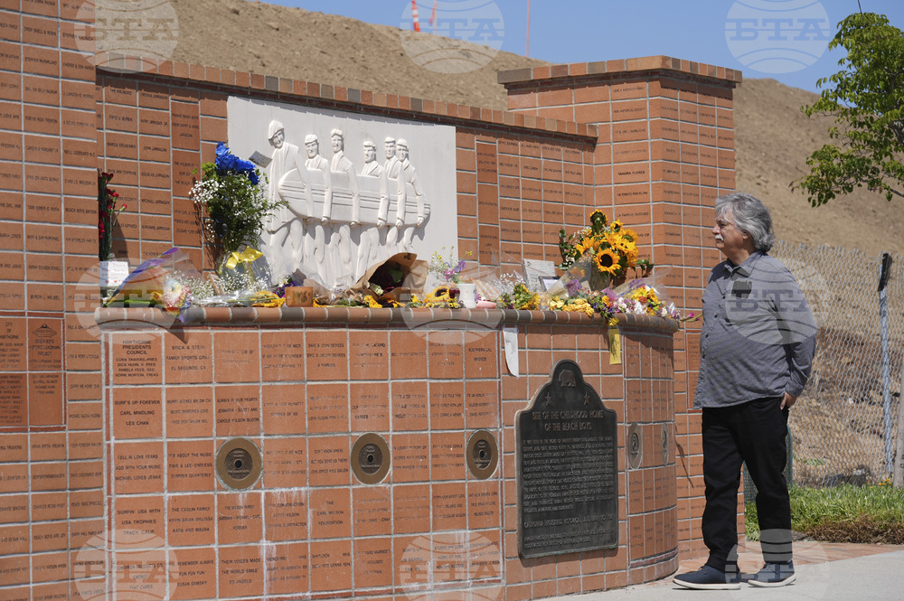 Obit Brian Wilson