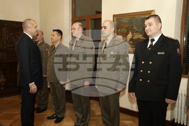 Румъния - Румен Радев - български офицери