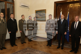 Румъния - Румен Радев - български офицери