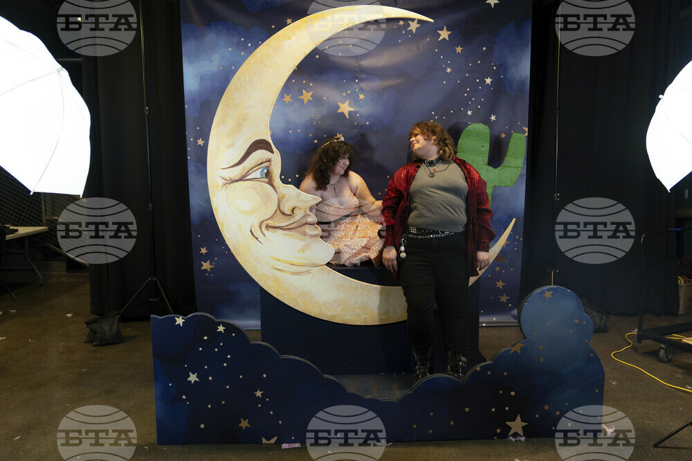 Queer Youth Prom Photo Essay
