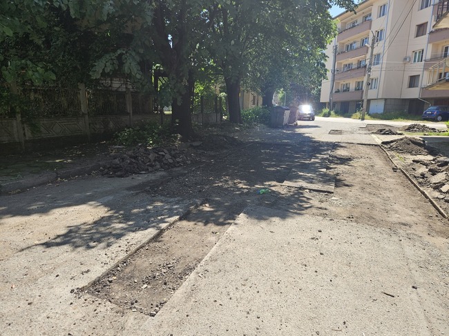 Община Берковица ремонтира 12 улици в града