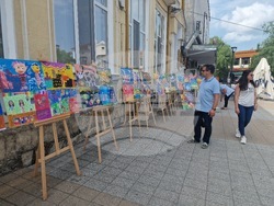 Търговище - Школа за изобразителни изкуства - годишна изложба