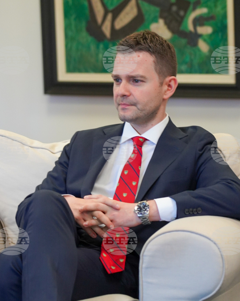 Муцунски: Искаме сътрудничество с нашите съседи, но няма да отстъпим от държавните си принципи