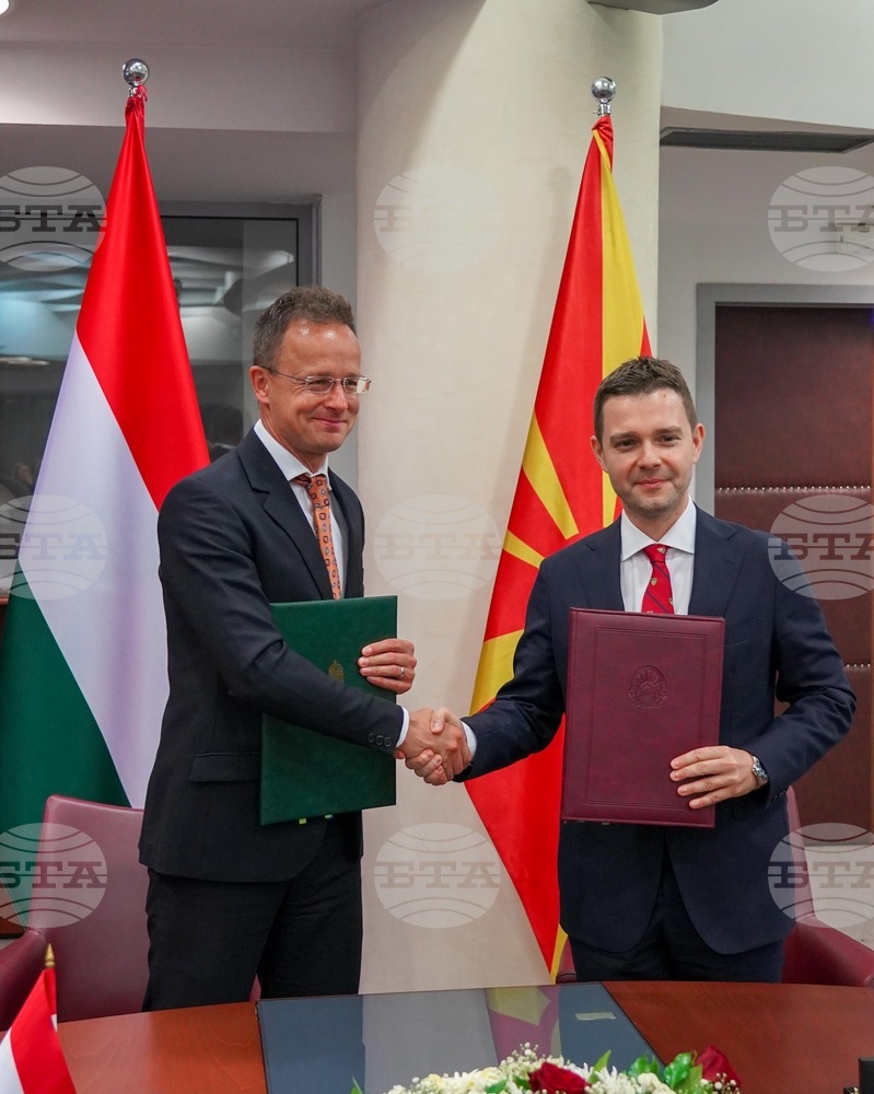 Муцунски и Сиярто подписаха в Скопие Договор за стратегическо сътрудничество между Северна Македония и Унгария
