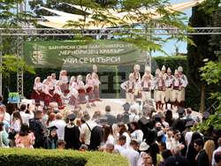 Варна - ВСУ „Черноризец Храбър“ - абсолвенти