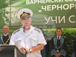 Варна - ВСУ „Черноризец Храбър“ - абсолвенти