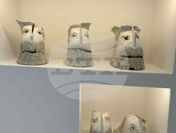 Преподаватели и студенти от Нов български университет подреждат обща изложба. Снимка: Галерия „Сердика“