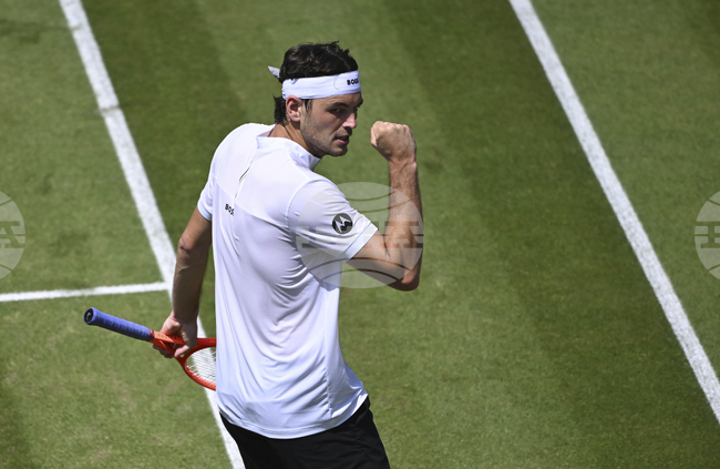 Фриц и Зверев достигнаха до полуфиналите на турнира по тенис в Щутгарт